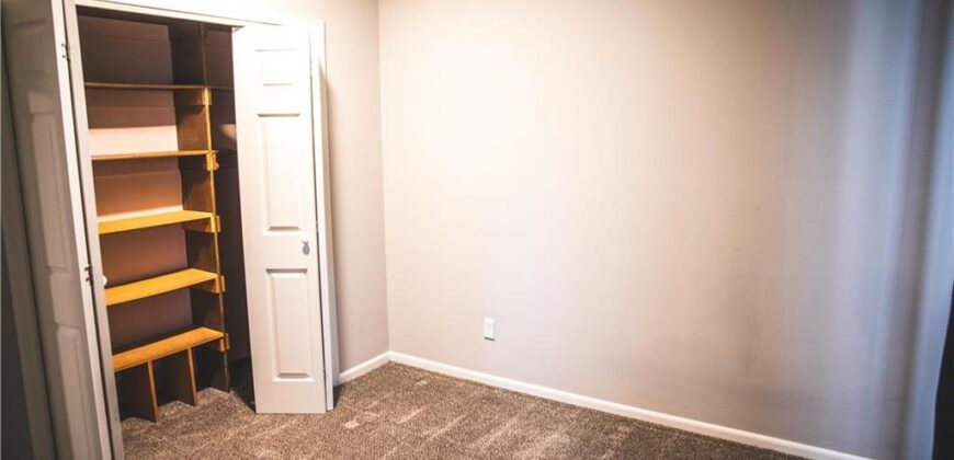 5506 NW Verlin Drive, Parkville, MO 64152