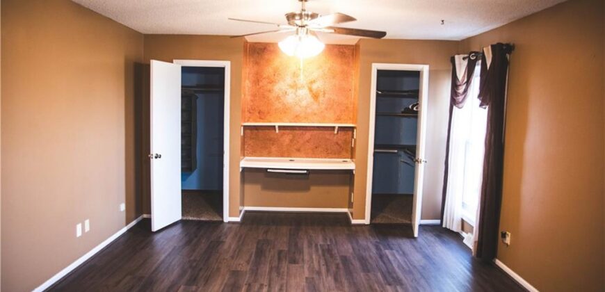 5506 NW Verlin Drive, Parkville, MO 64152