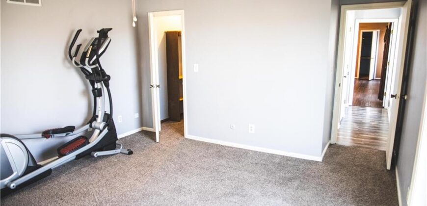 5506 NW Verlin Drive, Parkville, MO 64152