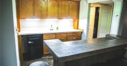5506 NW Verlin Drive, Parkville, MO 64152