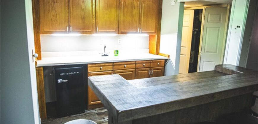5506 NW Verlin Drive, Parkville, MO 64152