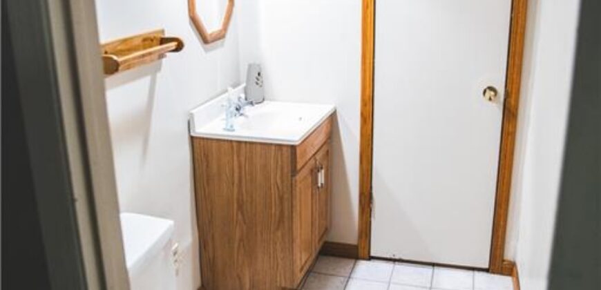 5506 NW Verlin Drive, Parkville, MO 64152