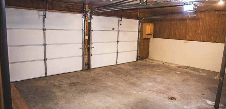 5506 NW Verlin Drive, Parkville, MO 64152