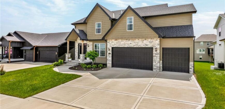 7643 N Sycamore Avenue, Kansas City, MO 64158