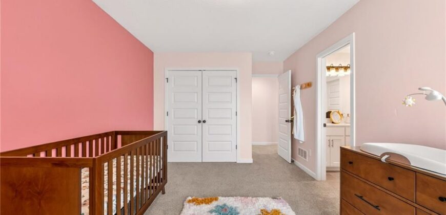 7643 N Sycamore Avenue, Kansas City, MO 64158