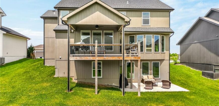 7643 N Sycamore Avenue, Kansas City, MO 64158