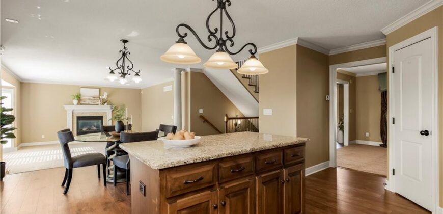 10312 N Tullis Drive, Kansas City, MO 64157