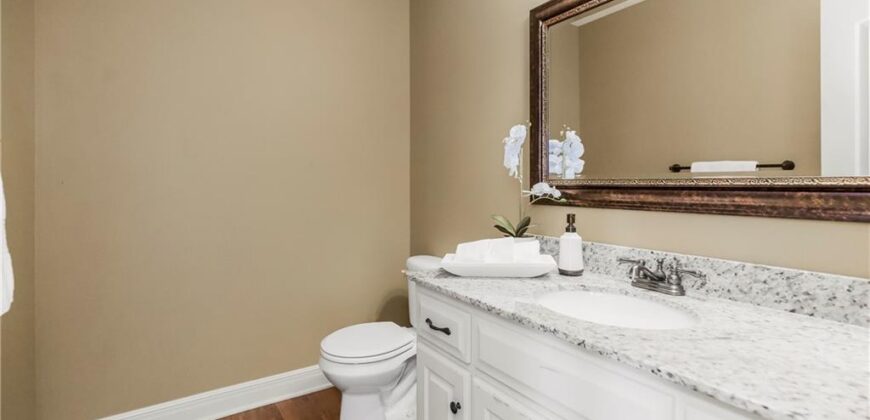 10312 N Tullis Drive, Kansas City, MO 64157