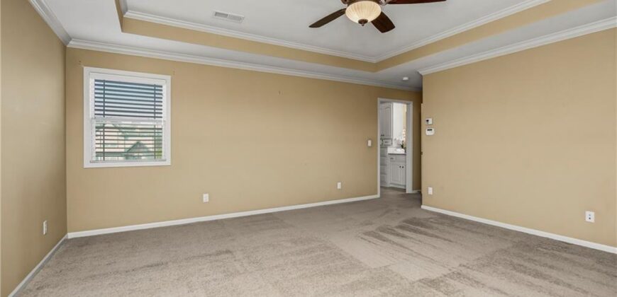 10312 N Tullis Drive, Kansas City, MO 64157