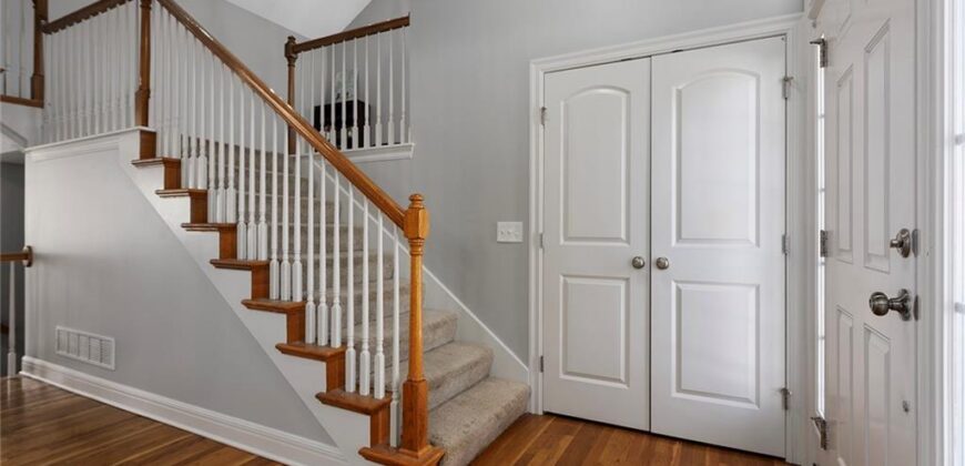 9409 N Laurel Avenue, Kansas City, MO 64157