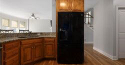 9409 N Laurel Avenue, Kansas City, MO 64157