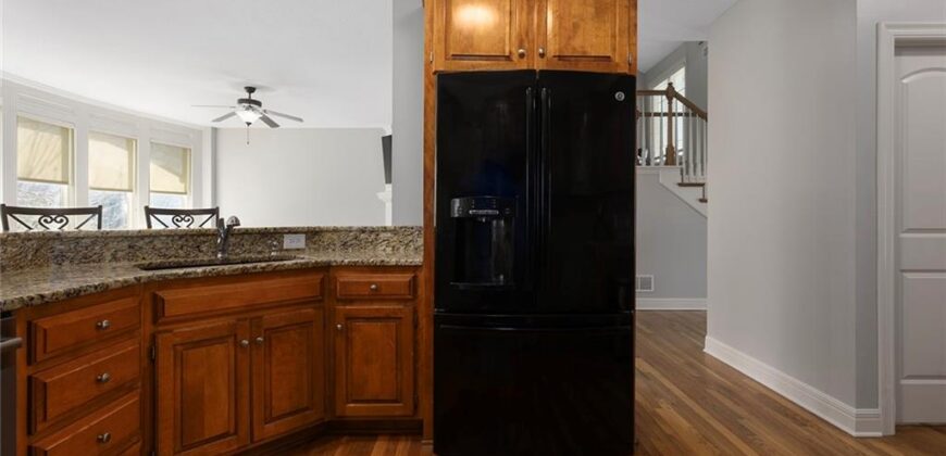 9409 N Laurel Avenue, Kansas City, MO 64157
