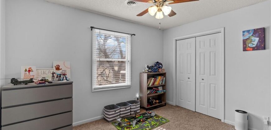 7833 N Strathbury Avenue, Kansas City, MO 64151