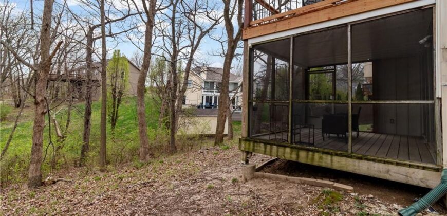 7833 N Strathbury Avenue, Kansas City, MO 64151