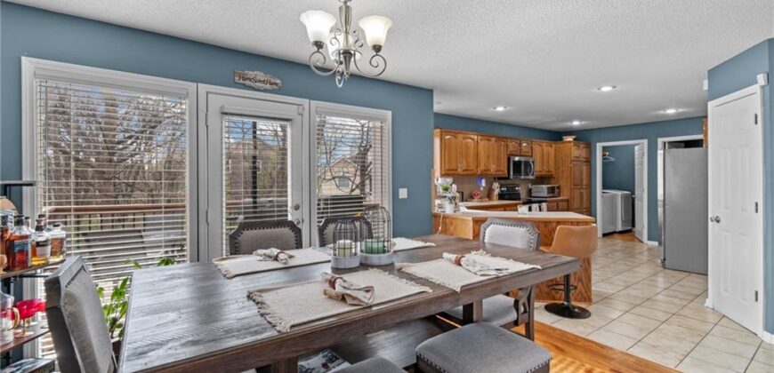 7833 N Strathbury Avenue, Kansas City, MO 64151