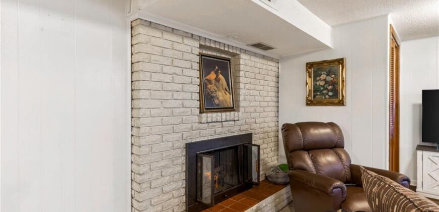 3803 NW 62nd Terrace, Kansas City, MO 64151