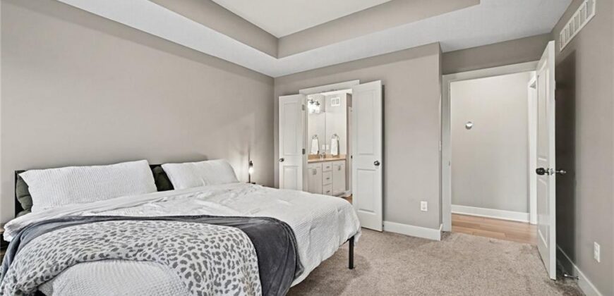 12203 N Virginia Avenue, Kansas City, MO 64165