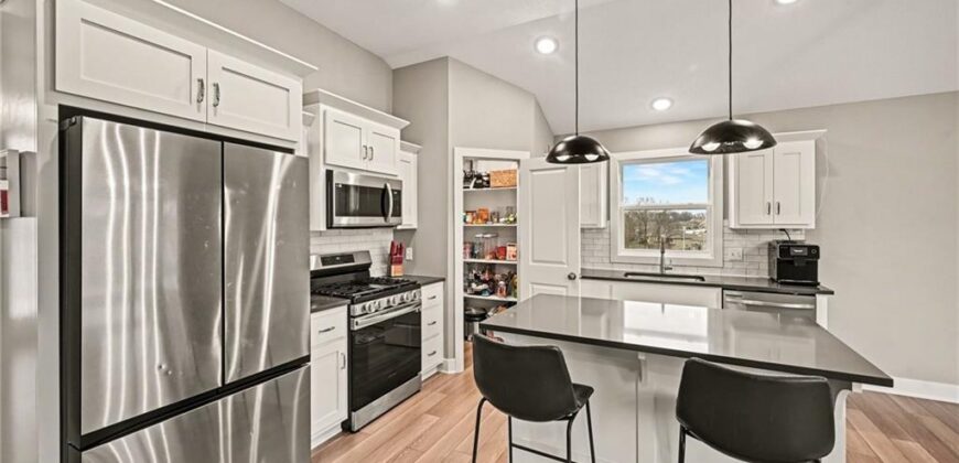 12203 N Virginia Avenue, Kansas City, MO 64165