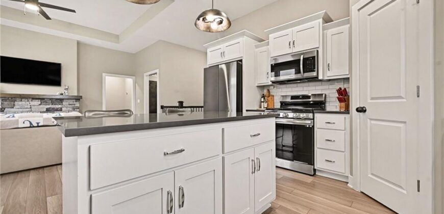 12203 N Virginia Avenue, Kansas City, MO 64165
