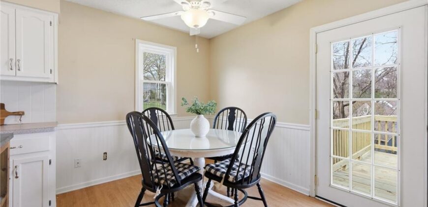 1206 Campbell Street, Liberty, MO 64068