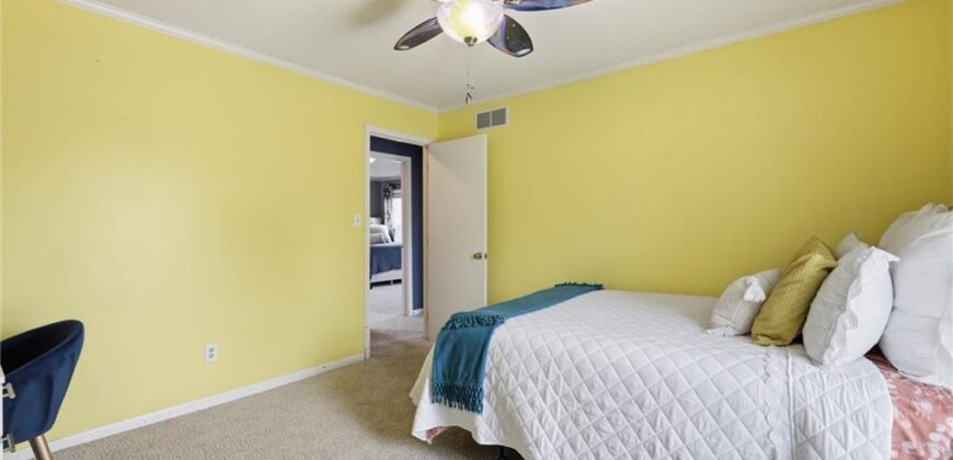 1206 Campbell Street, Liberty, MO 64068