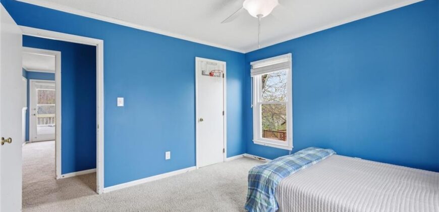 1206 Campbell Street, Liberty, MO 64068
