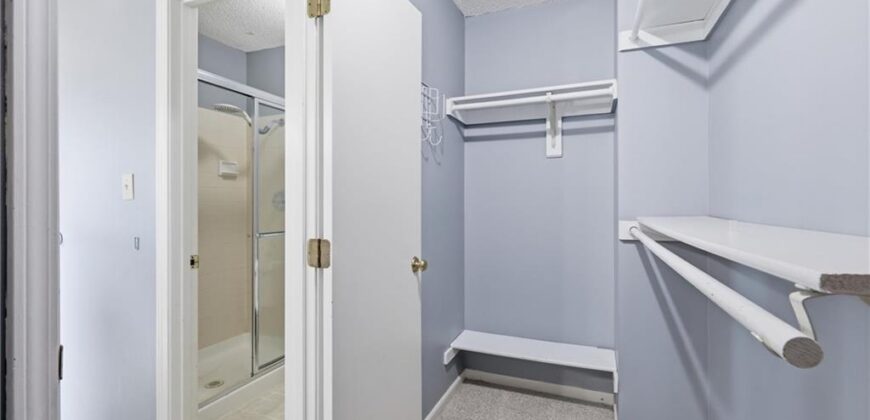 1206 Campbell Street, Liberty, MO 64068