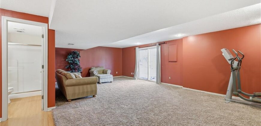 1206 Campbell Street, Liberty, MO 64068