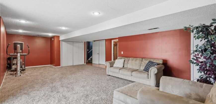 1206 Campbell Street, Liberty, MO 64068