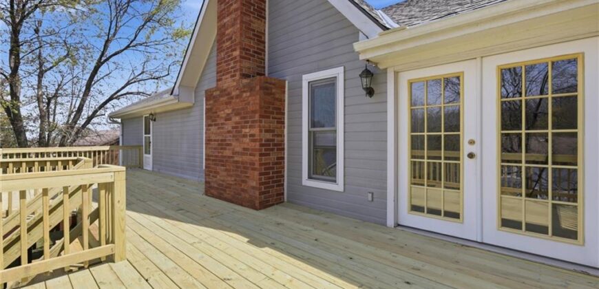 1206 Campbell Street, Liberty, MO 64068