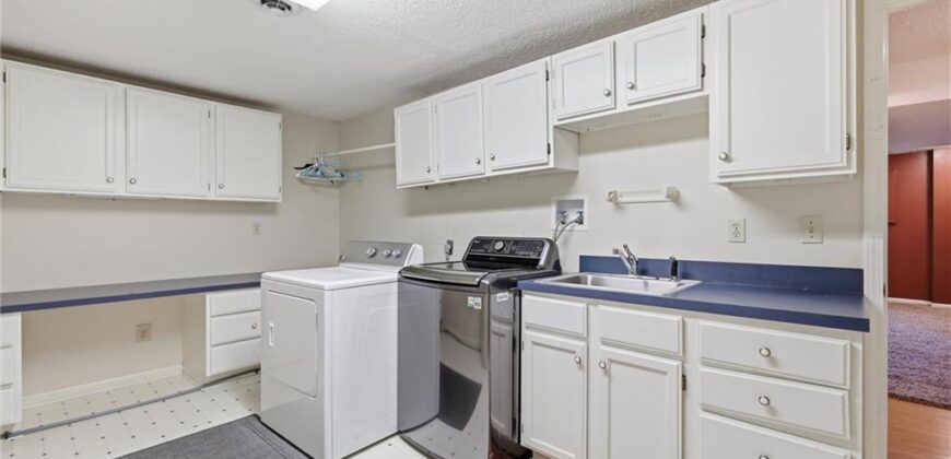 1206 Campbell Street, Liberty, MO 64068