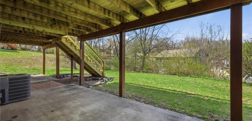 1206 Campbell Street, Liberty, MO 64068