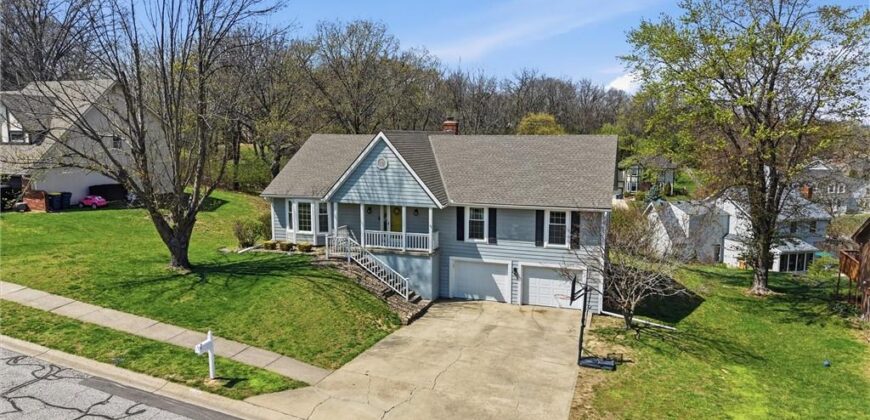1206 Campbell Street, Liberty, MO 64068
