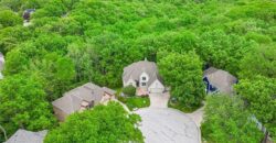 5529 Sleepy Hollow Drive, Parkville, MO 64152