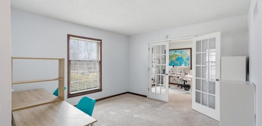 3012 NW 55th Street, Kansas City, MO 64152