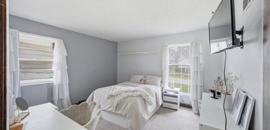 3012 NW 55th Street, Kansas City, MO 64152