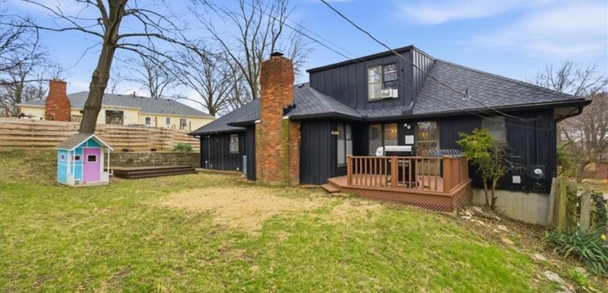 3012 NW 55th Street, Kansas City, MO 64152
