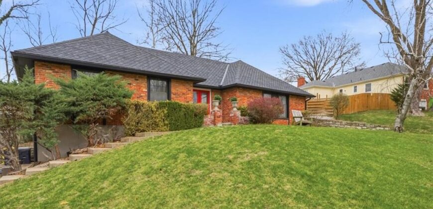 3012 NW 55th Street, Kansas City, MO 64152