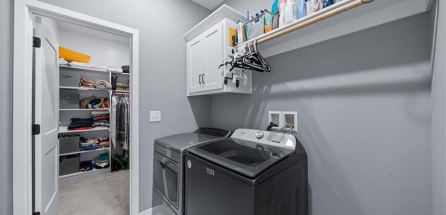 16083 Ryan Circle, Parkville, MO 64152