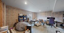 16083 Ryan Circle, Parkville, MO 64152