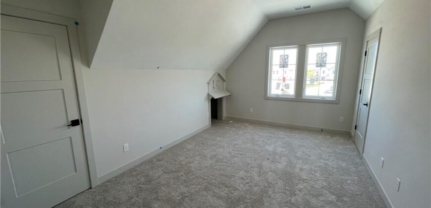 1961 Longview Drive, Liberty, MO 64068