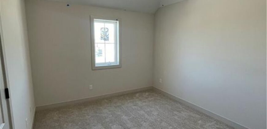 1961 Longview Drive, Liberty, MO 64068