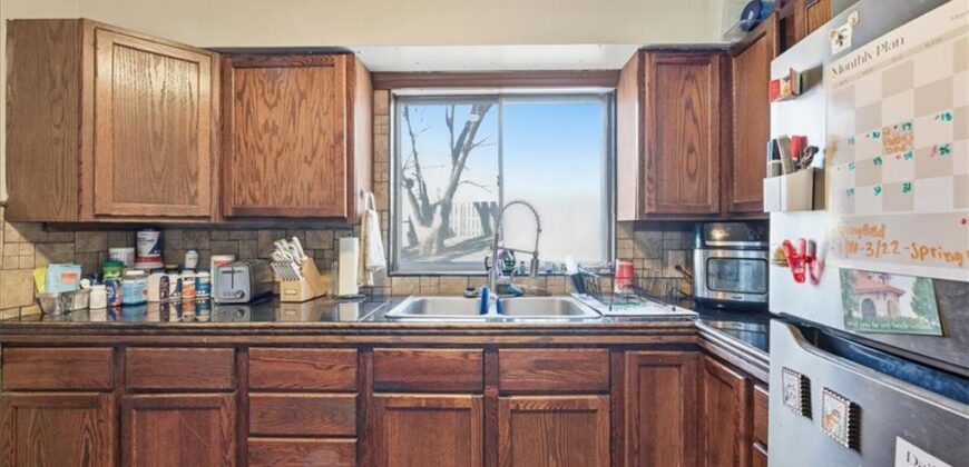 5910 N Park Avenue, Gladstone, MO 64118