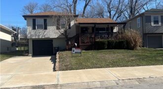 4821 N Tullis Drive, Kansas City, MO 64119