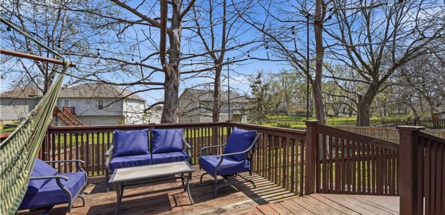 10303 N Main Street, Kansas City, MO 64155