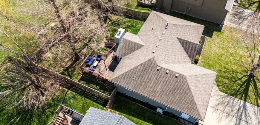 10303 N Main Street, Kansas City, MO 64155