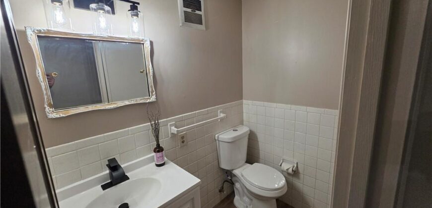 4811 Waukomis Drive, Kansas City, MO 64151