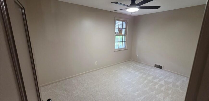 4811 Waukomis Drive, Kansas City, MO 64151