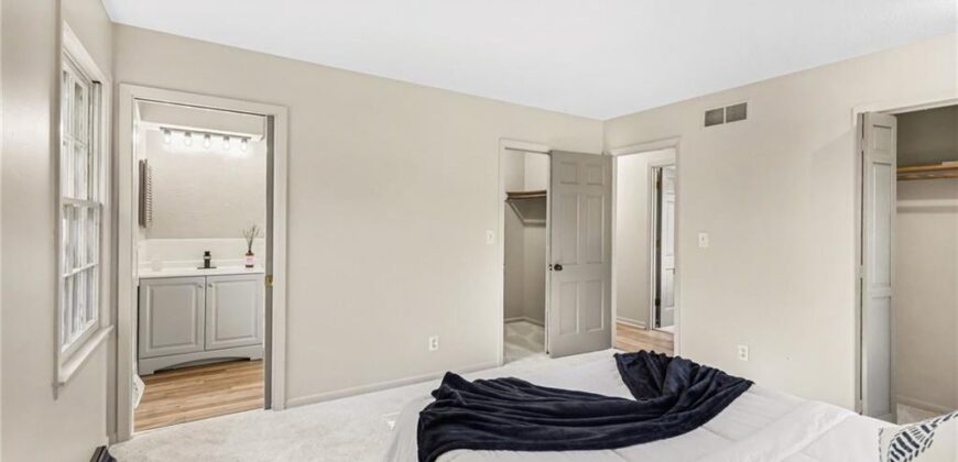 4811 Waukomis Drive, Kansas City, MO 64151