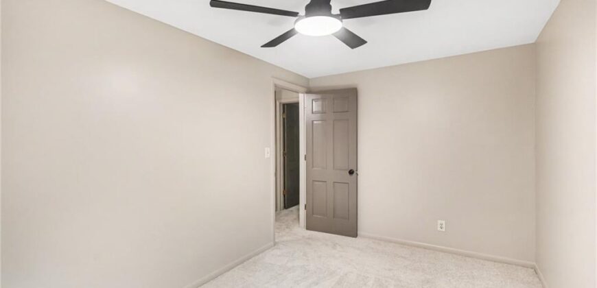 4811 Waukomis Drive, Kansas City, MO 64151